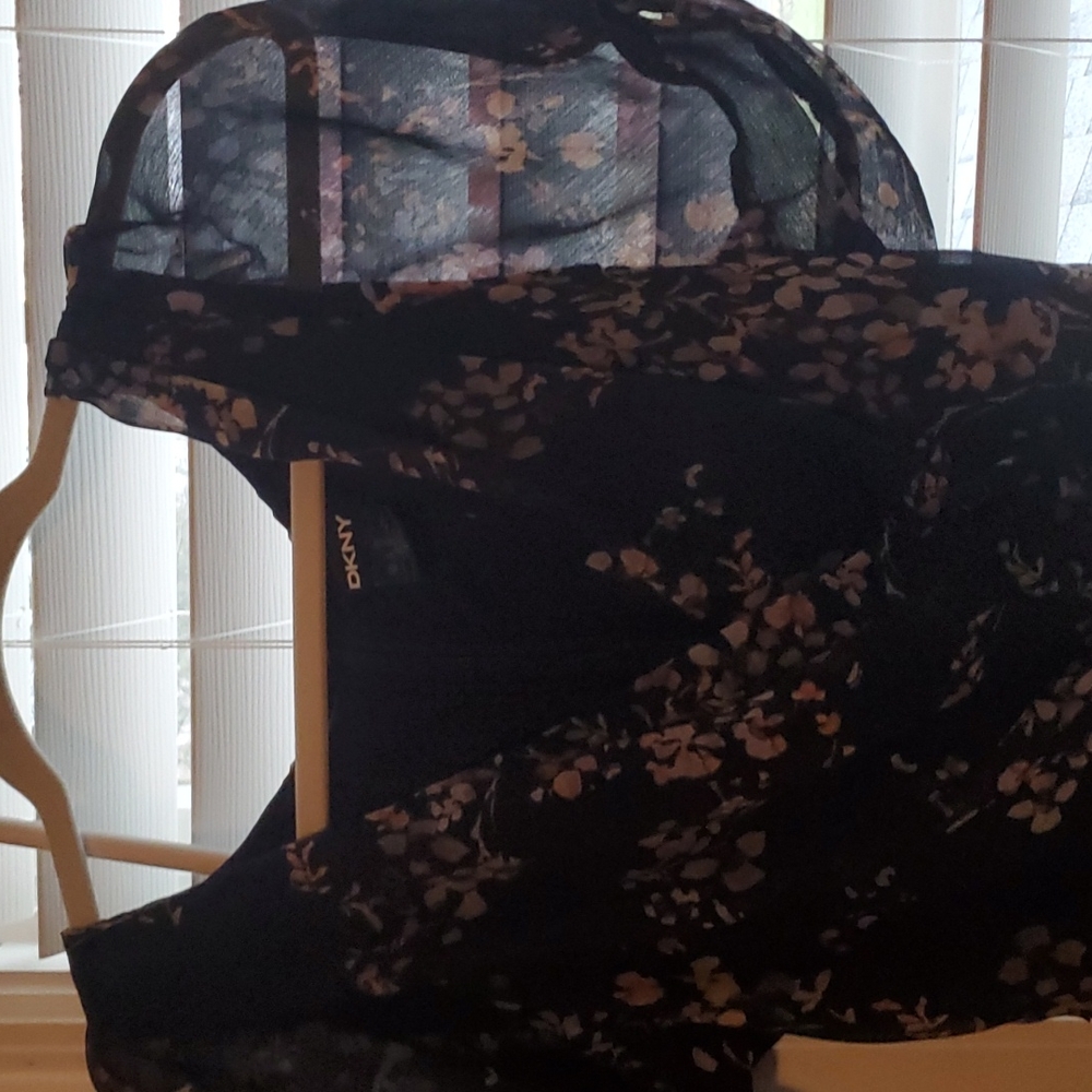 Dress - Picture 3 of 4